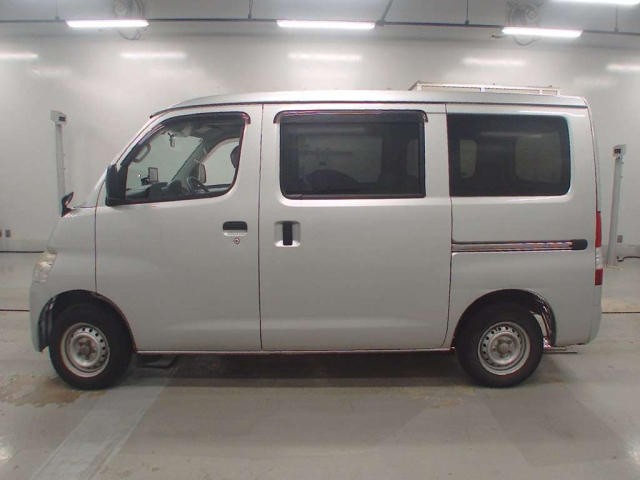 TOYOTA LITE ACE VAN 2016