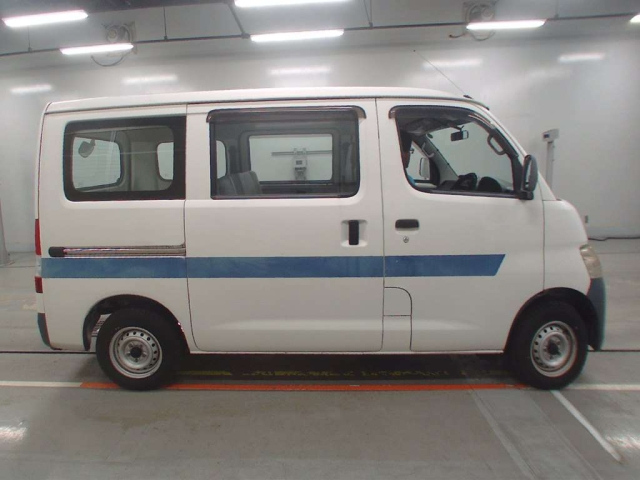 TOYOTA LITE ACE VAN 2012