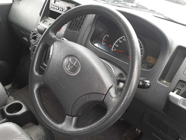 TOYOTA LITE ACE VAN 2012