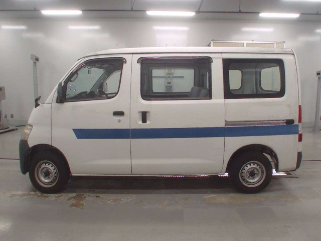 TOYOTA LITE ACE VAN 2012