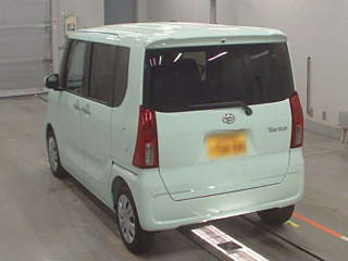 DAIHATSU TANTO 2024