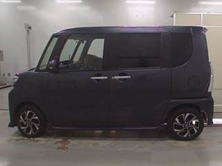 DAIHATSU TANTO 2024