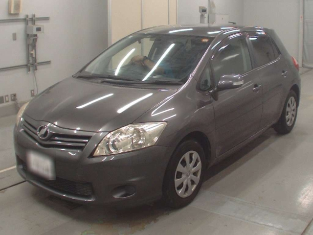 TOYOTA AURIS 2010
