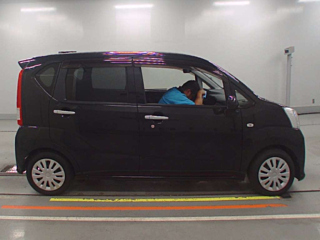 DAIHATSU MOVE 2015