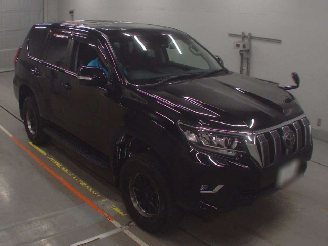 TOYOTA LAND CRUISER PRADO 2019