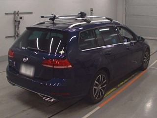 Заказать VOLKSWAGEN GOLF VARIANT