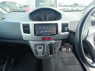 DAIHATSU MOVE 2011