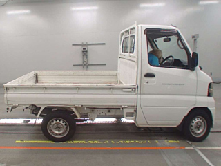 NISSAN CLIPPER TRUCK 2009
