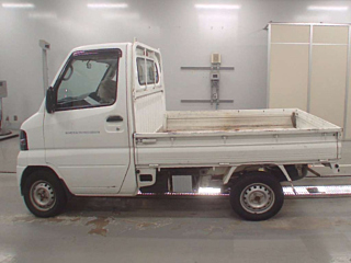NISSAN CLIPPER TRUCK 2009