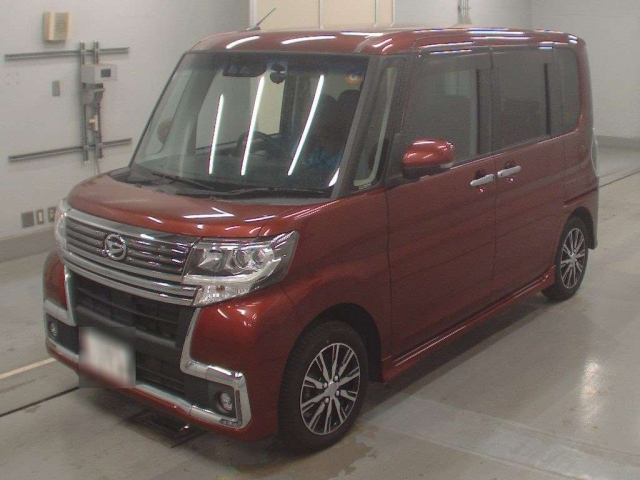 DAIHATSU TANTO 2018