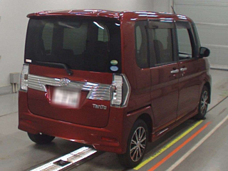 DAIHATSU TANTO 2018