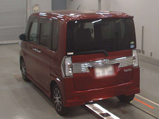 DAIHATSU TANTO 2018