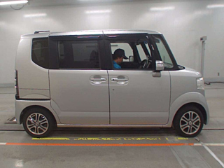 HONDA N BOX 2014