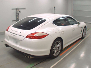 Заказать PORSCHE PANAMERA
