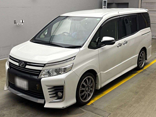 TOYOTA VOXY 2015