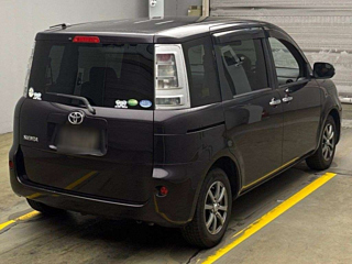 TOYOTA SIENTA 2012