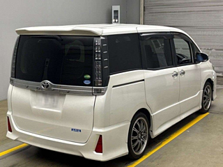 TOYOTA VOXY 2015