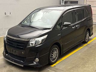 TOYOTA NOAH 2016
