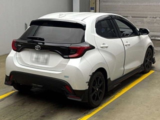 Заказать TOYOTA YARIS
