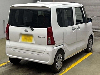 DAIHATSU TANTO 2024