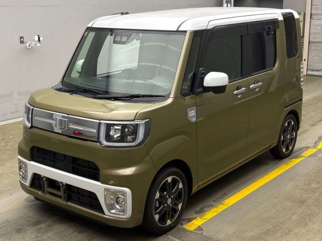 DAIHATSU WAKE 2020