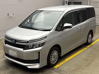 TOYOTA VOXY 2017