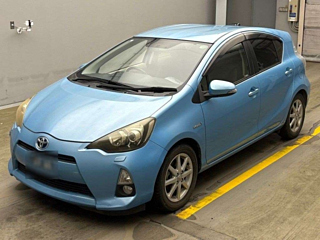 TOYOTA AQUA 2012