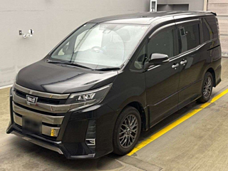 TOYOTA NOAH 2018