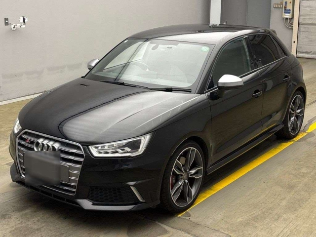 AUDI S1 2016