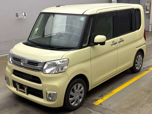 DAIHATSU TANTO 2014