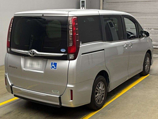 TOYOTA ESQUIRE 2015