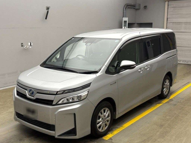 TOYOTA VOXY 2020