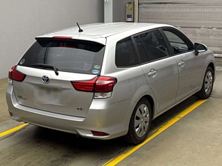TOYOTA COROLLA FIELDER 2016