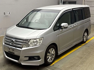 HONDA STEP WAGON 2010