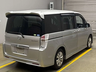 HONDA STEP WAGON 2010