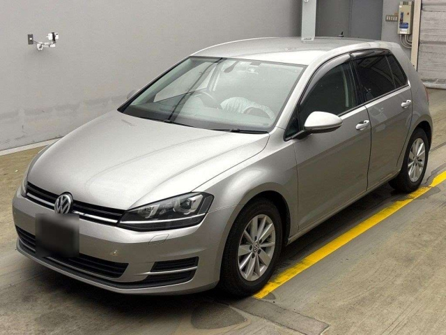 VOLKSWAGEN GOLF 2016