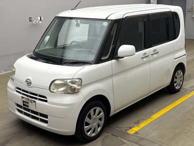 DAIHATSU TANTO 2012