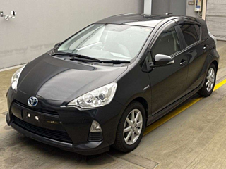 TOYOTA AQUA 2013