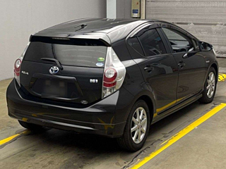 TOYOTA AQUA 2013