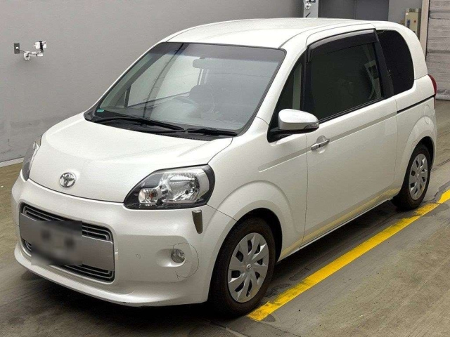TOYOTA PORTE 2014