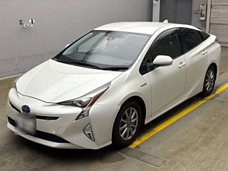 TOYOTA PRIUS 2016