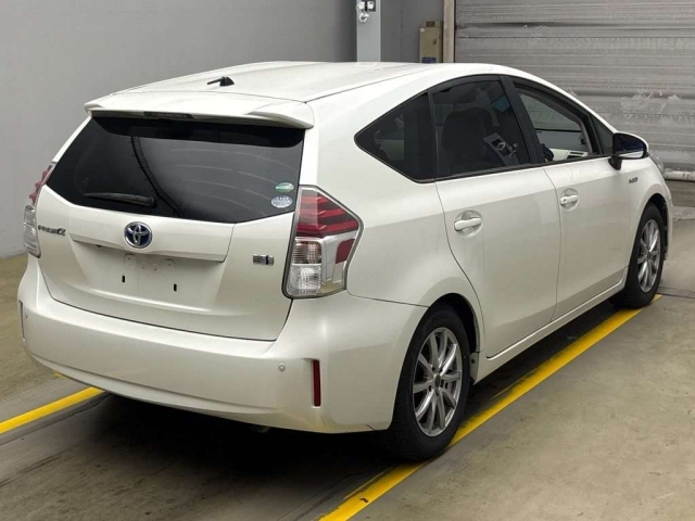 TOYOTA PRIUS ALPHA 2018