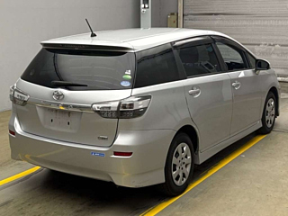 TOYOTA WISH 2012