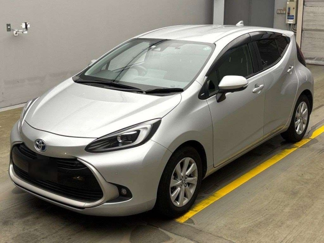 TOYOTA AQUA 2022