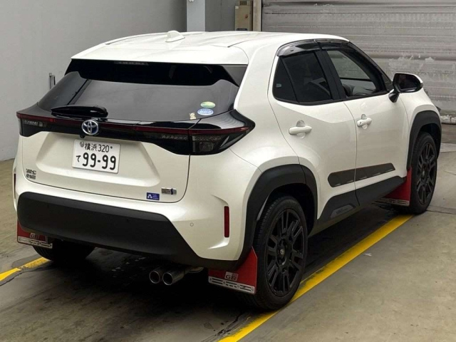 TOYOTA YARIS CROSS 2021