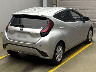 TOYOTA AQUA 2022