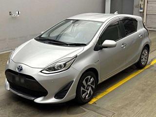 TOYOTA AQUA 2020