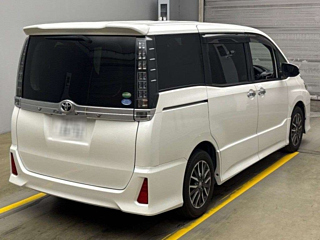 TOYOTA VOXY 2015