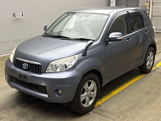 TOYOTA SPADE 2015