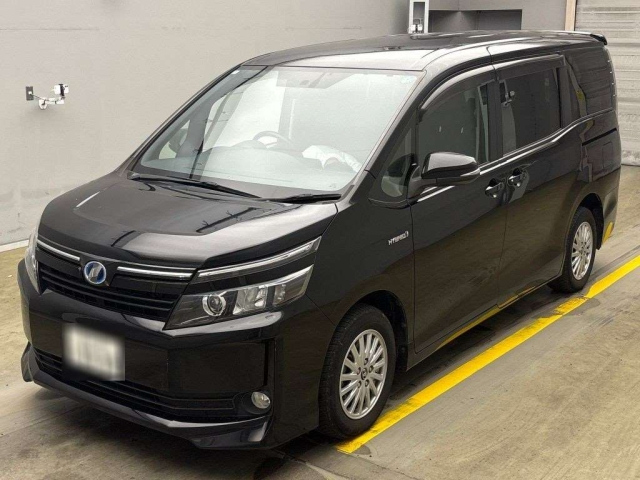 TOYOTA VOXY 2015